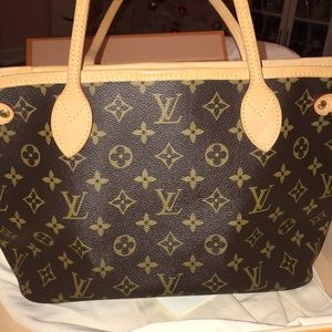 Louis Vuitton Neverfull PM in Monogram